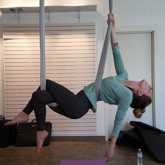 Meet your Posher, Ashley - Picture 1 of 5